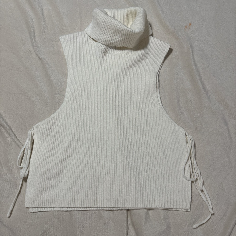 Never worn but no tags